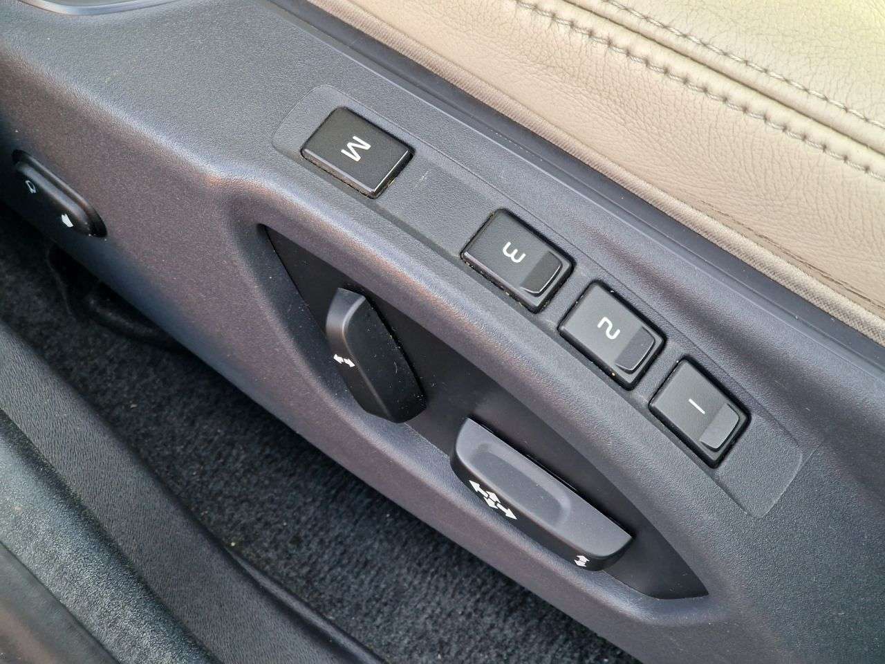 2015 VOLVO XC60 2015 VOLVO XC60