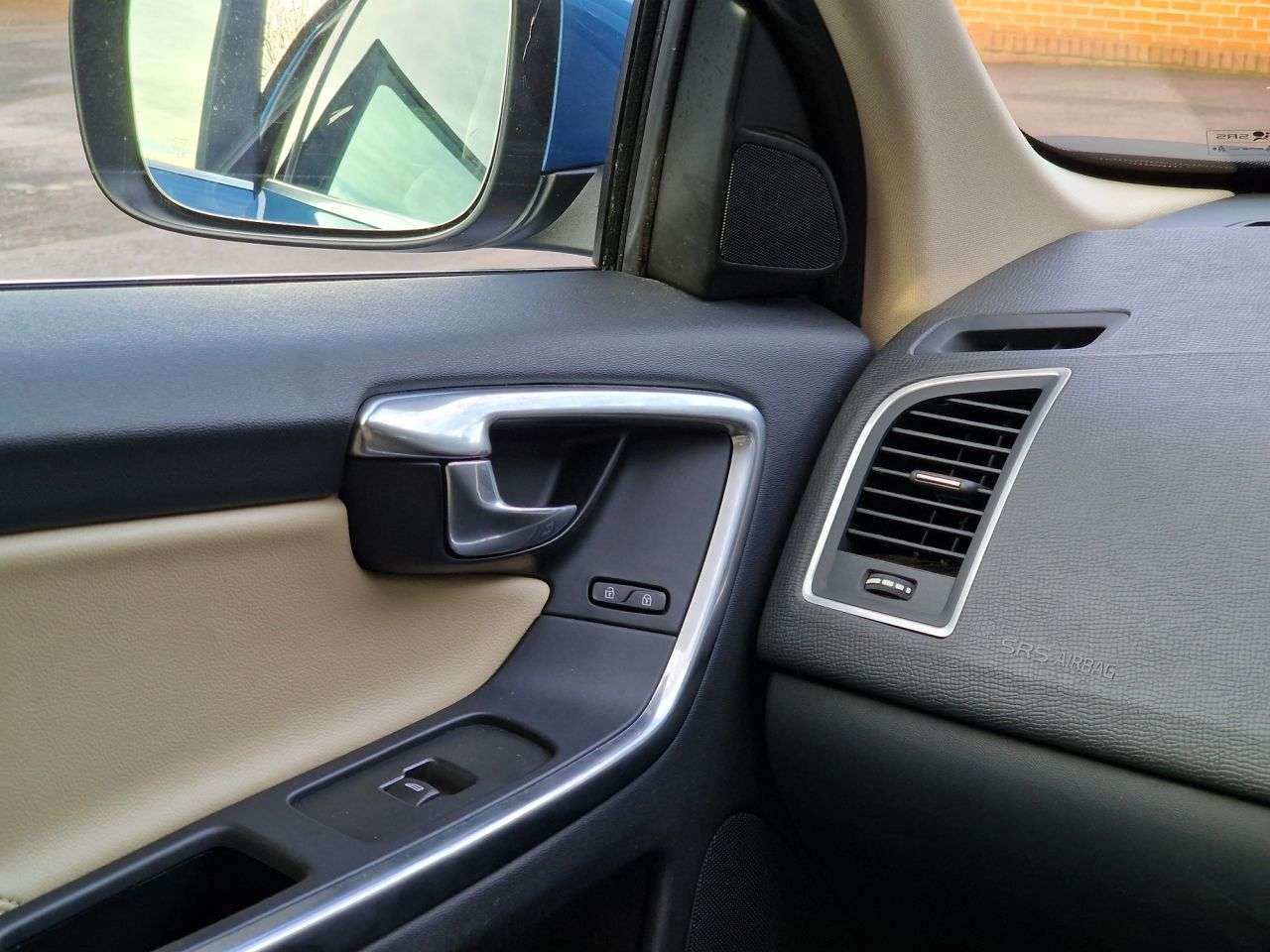 2015 VOLVO XC60 2015 VOLVO XC60