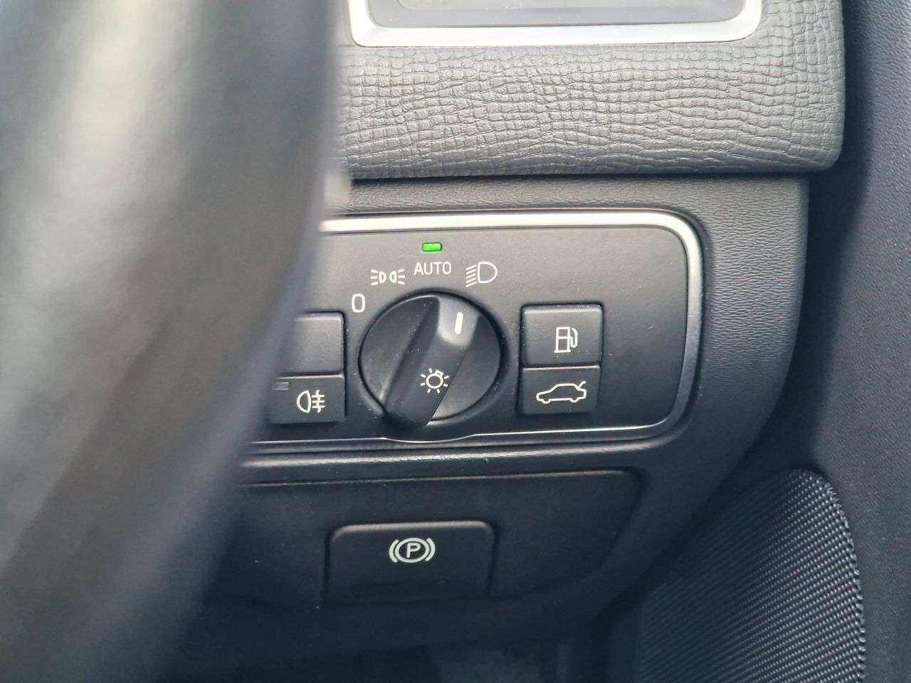 2015 VOLVO XC60 2015 VOLVO XC60