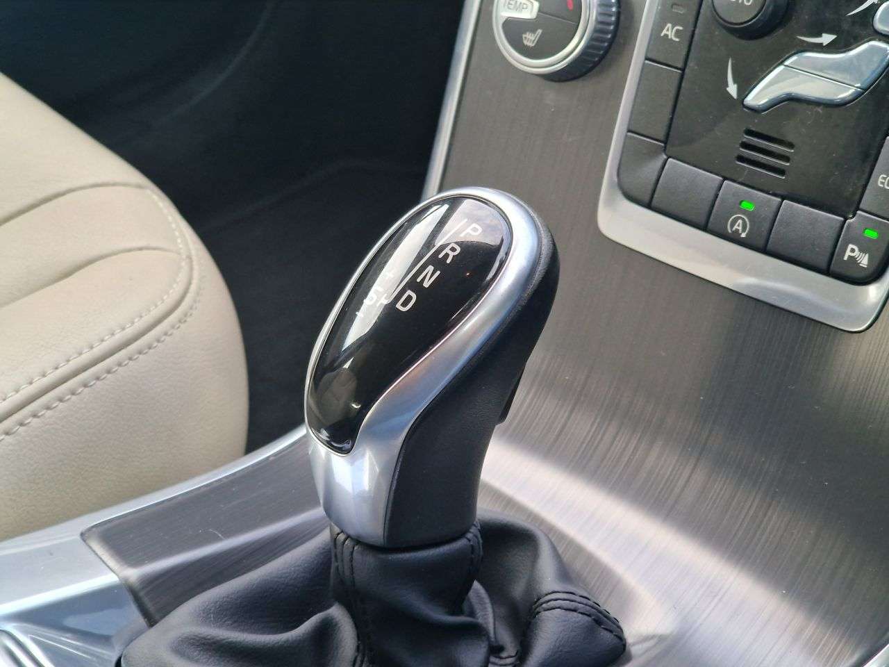 2015 VOLVO XC60 2015 VOLVO XC60