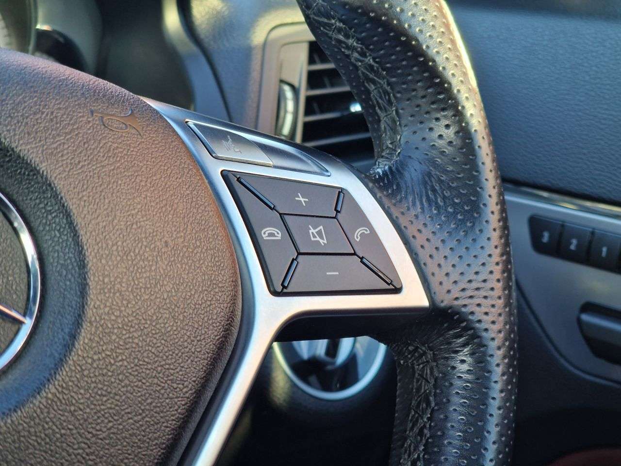 2012 MERCEDES-BENZ E-CLASS 2012 MERCEDES-BENZ E-CLASS