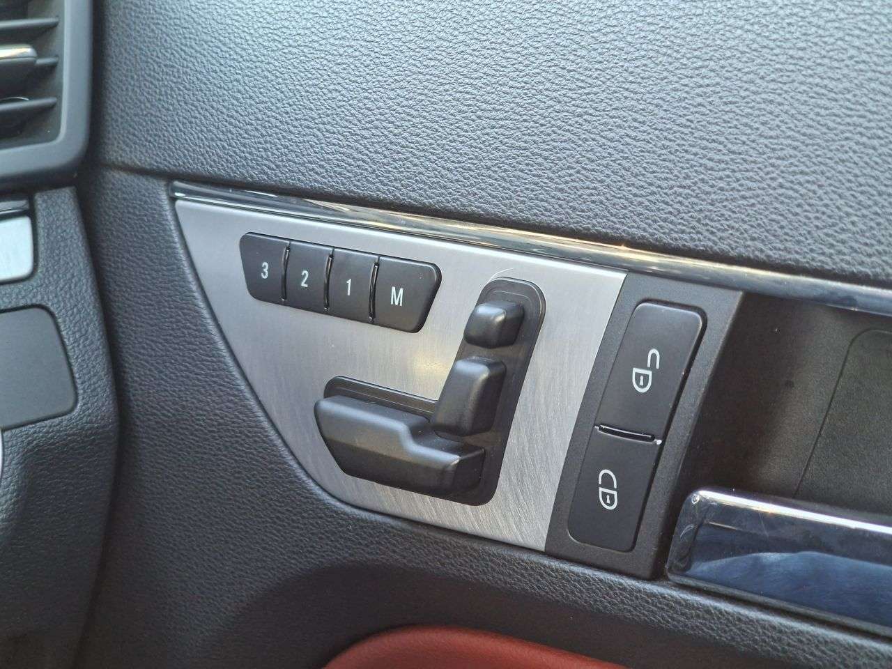 2012 MERCEDES-BENZ E-CLASS 2012 MERCEDES-BENZ E-CLASS