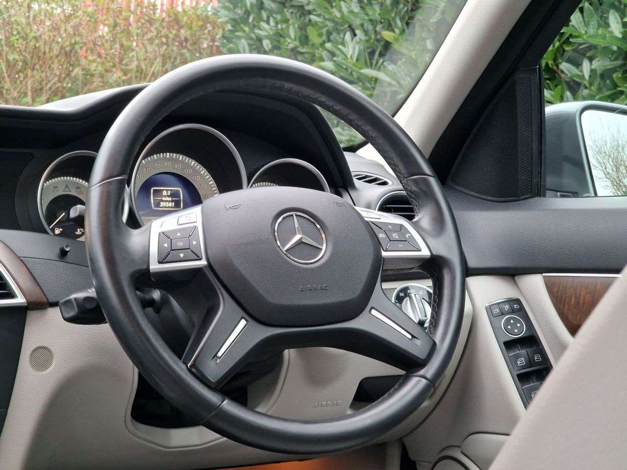 2012 MERCEDES-BENZ C-CLASS 2012 MERCEDES-BENZ C-CLASS