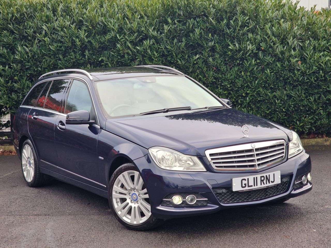 A 2011 MERCEDES-BENZ C-CLASS 2.1 C220 CDI BlueEfficiency Elegance Estate 5dr Diesel G-Tronic+ Euro 5 (s/ A 2011 MERCEDES-BENZ C-CLASS 2.1 C220 CDI BlueEfficiency Elegance Estate 5dr Diesel G-Tronic+ Euro 5 (s/