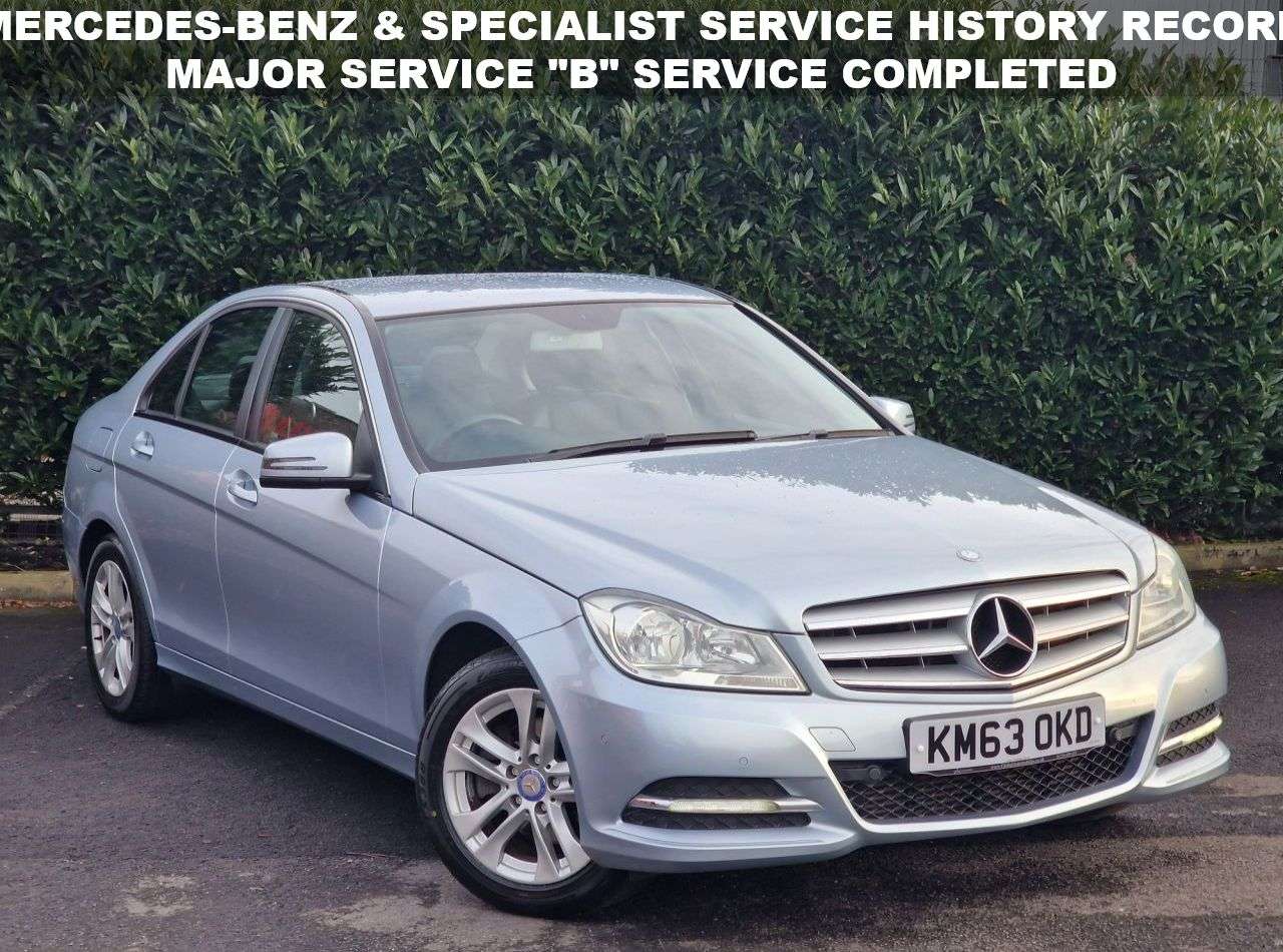 A 2014 MERCEDES-BENZ C-CLASS 2.1 C220 CDI Executive SE Saloon 4dr Diesel G-Tronic+ Euro 5 (s/s) (170 ps) A 2014 MERCEDES-BENZ C-CLASS 2.1 C220 CDI Executive SE Saloon 4dr Diesel G-Tronic+ Euro 5 (s/s) (170 ps)