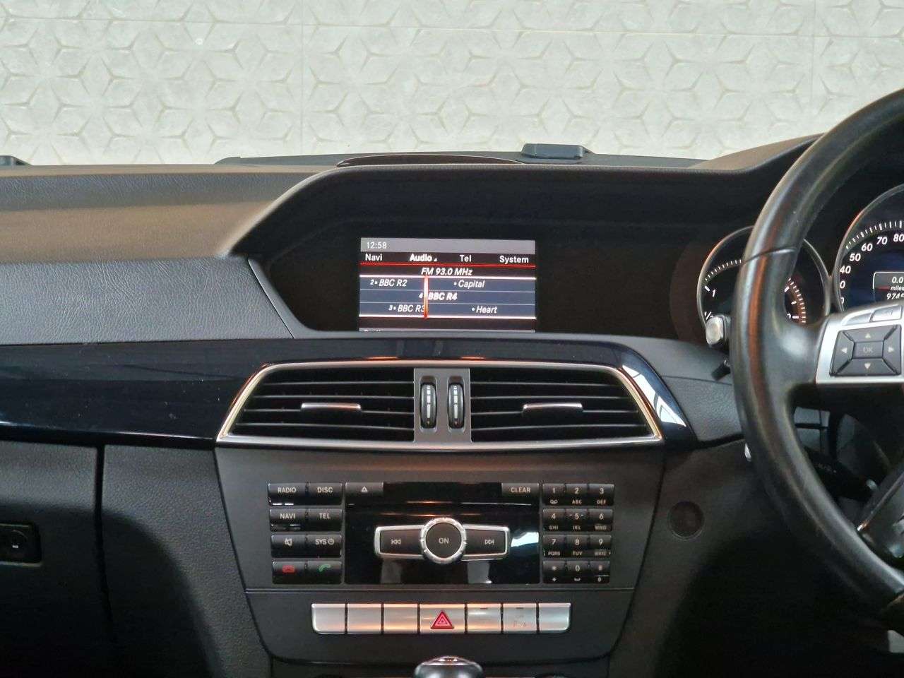 A 2014 MERCEDES-BENZ C-CLASS 2.1 C220 CDI Executive SE Saloon 4dr Diesel G-Tronic+ Euro 5 (s/s) (170 ps) A 2014 MERCEDES-BENZ C-CLASS 2.1 C220 CDI Executive SE Saloon 4dr Diesel G-Tronic+ Euro 5 (s/s) (170 ps)