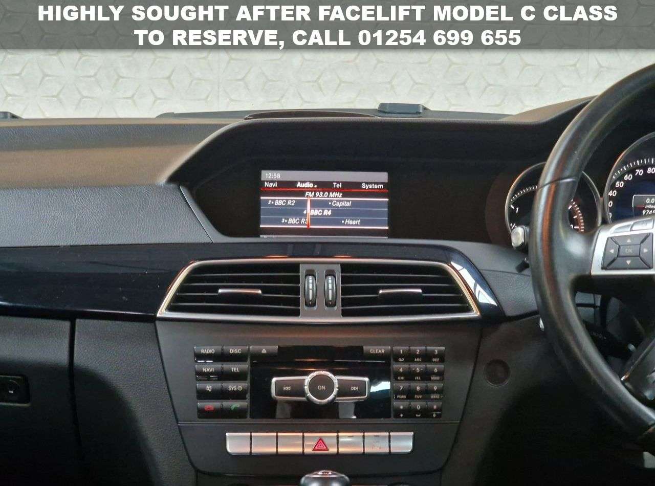 A 2014 MERCEDES-BENZ C-CLASS 2.1 C220 CDI Executive SE Saloon 4dr Diesel G-Tronic+ Euro 5 (s/s) (170 ps) A 2014 MERCEDES-BENZ C-CLASS 2.1 C220 CDI Executive SE Saloon 4dr Diesel G-Tronic+ Euro 5 (s/s) (170 ps)