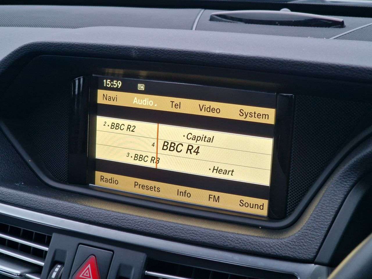 2010 MERCEDES-BENZ E-CLASS 2010 MERCEDES-BENZ E-CLASS