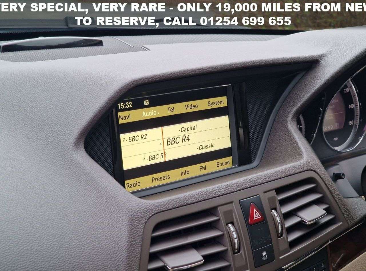 A 2009 MERCEDES-BENZ E-CLASS 3.0 E350 CDI V6 BlueEfficiency SE Coupe 2dr Diesel G-Tronic Euro 5 (231 ps) A 2009 MERCEDES-BENZ E-CLASS 3.0 E350 CDI V6 BlueEfficiency SE Coupe 2dr Diesel G-Tronic Euro 5 (231 ps)