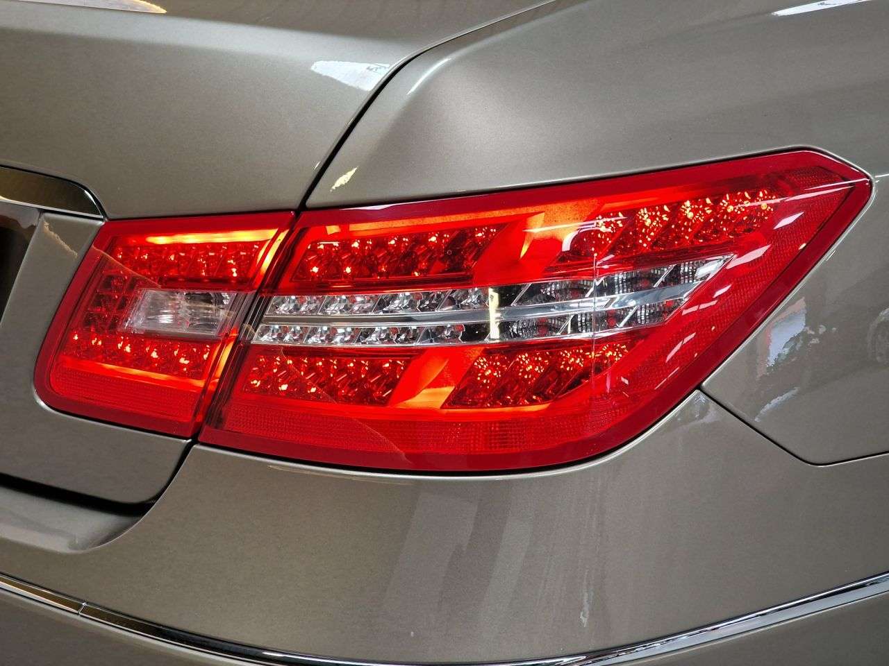 2009 MERCEDES-BENZ E-CLASS 2009 MERCEDES-BENZ E-CLASS