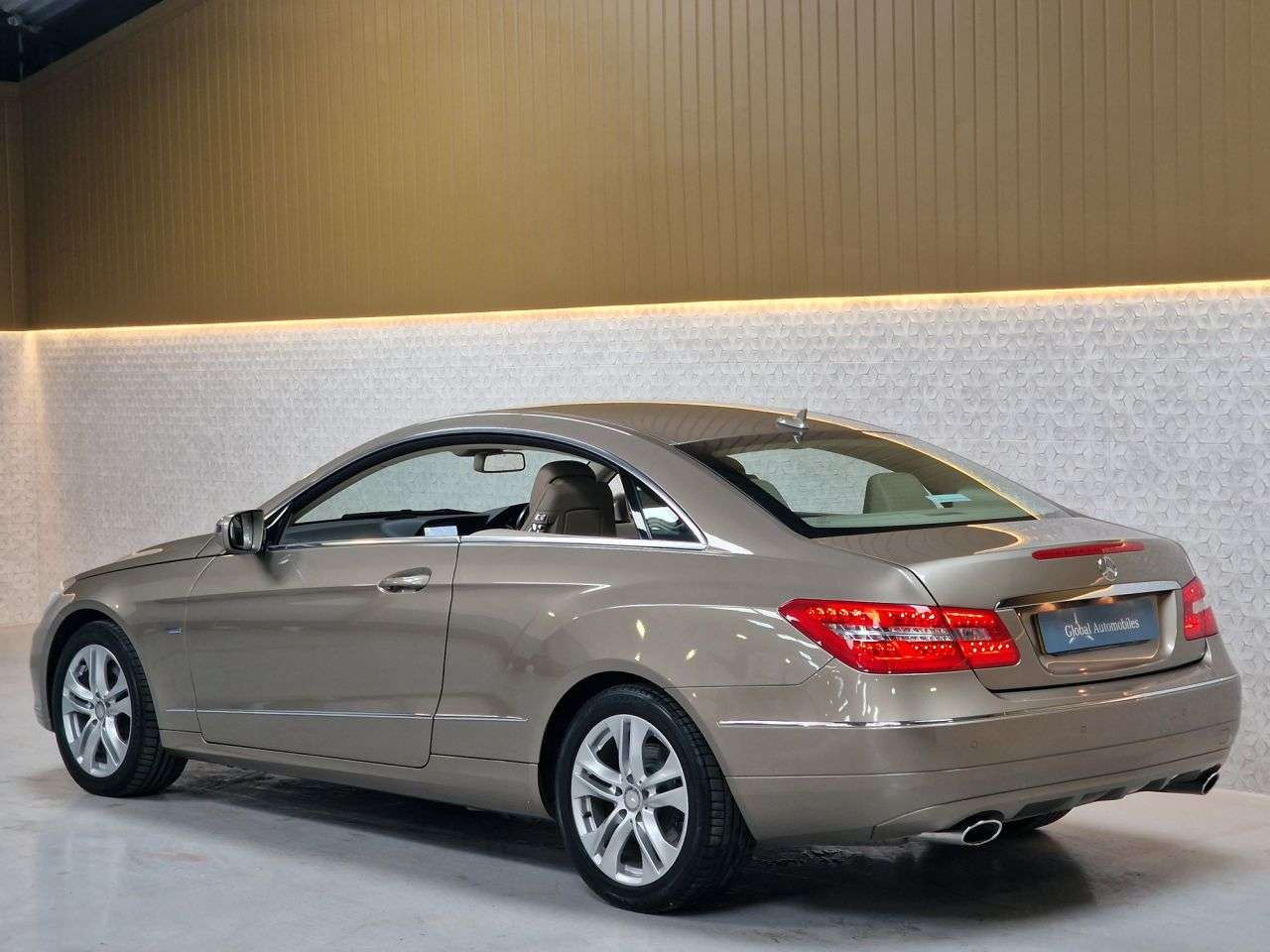 2009 MERCEDES-BENZ E-CLASS 2009 MERCEDES-BENZ E-CLASS