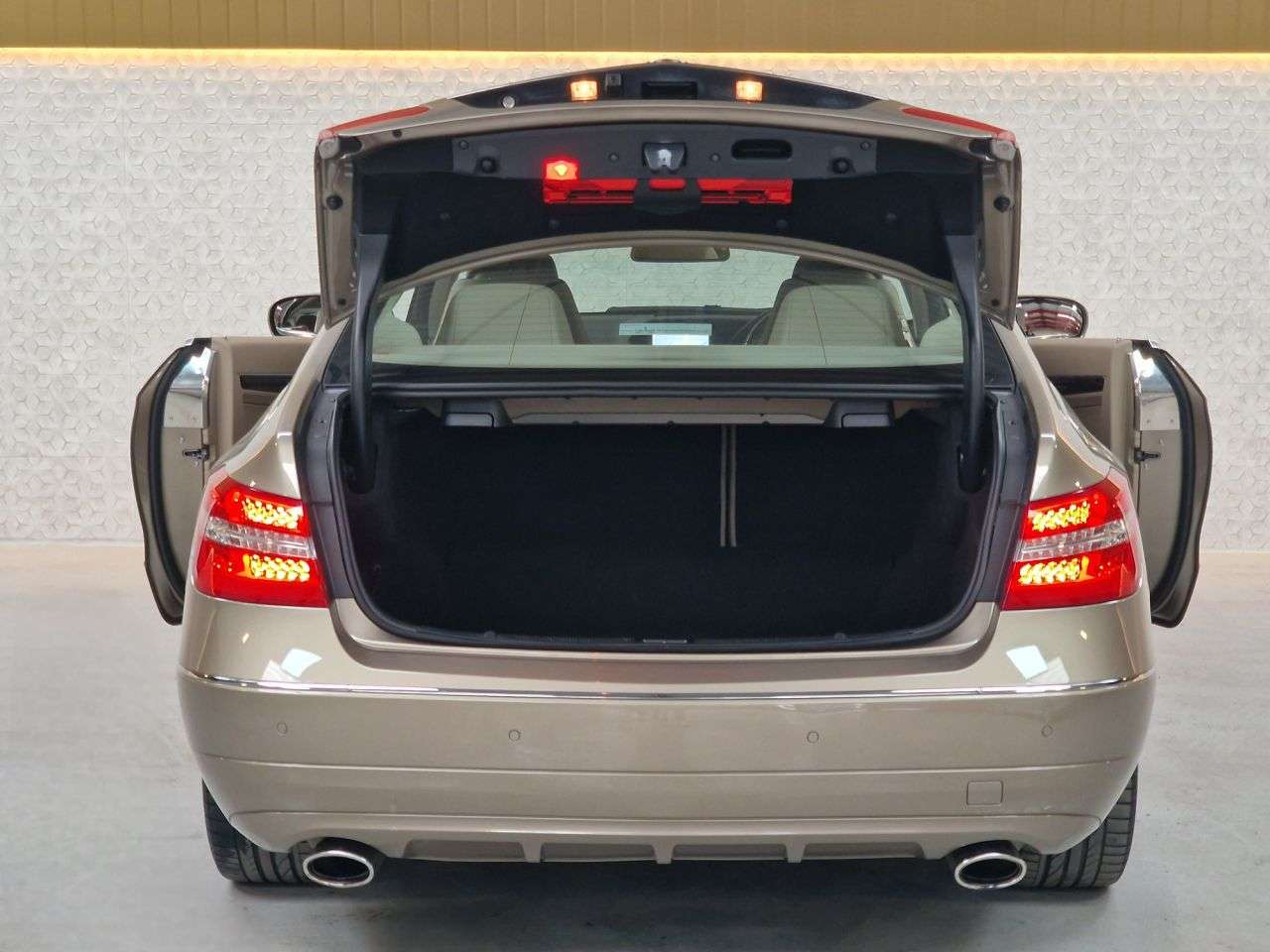 2009 MERCEDES-BENZ E-CLASS 2009 MERCEDES-BENZ E-CLASS