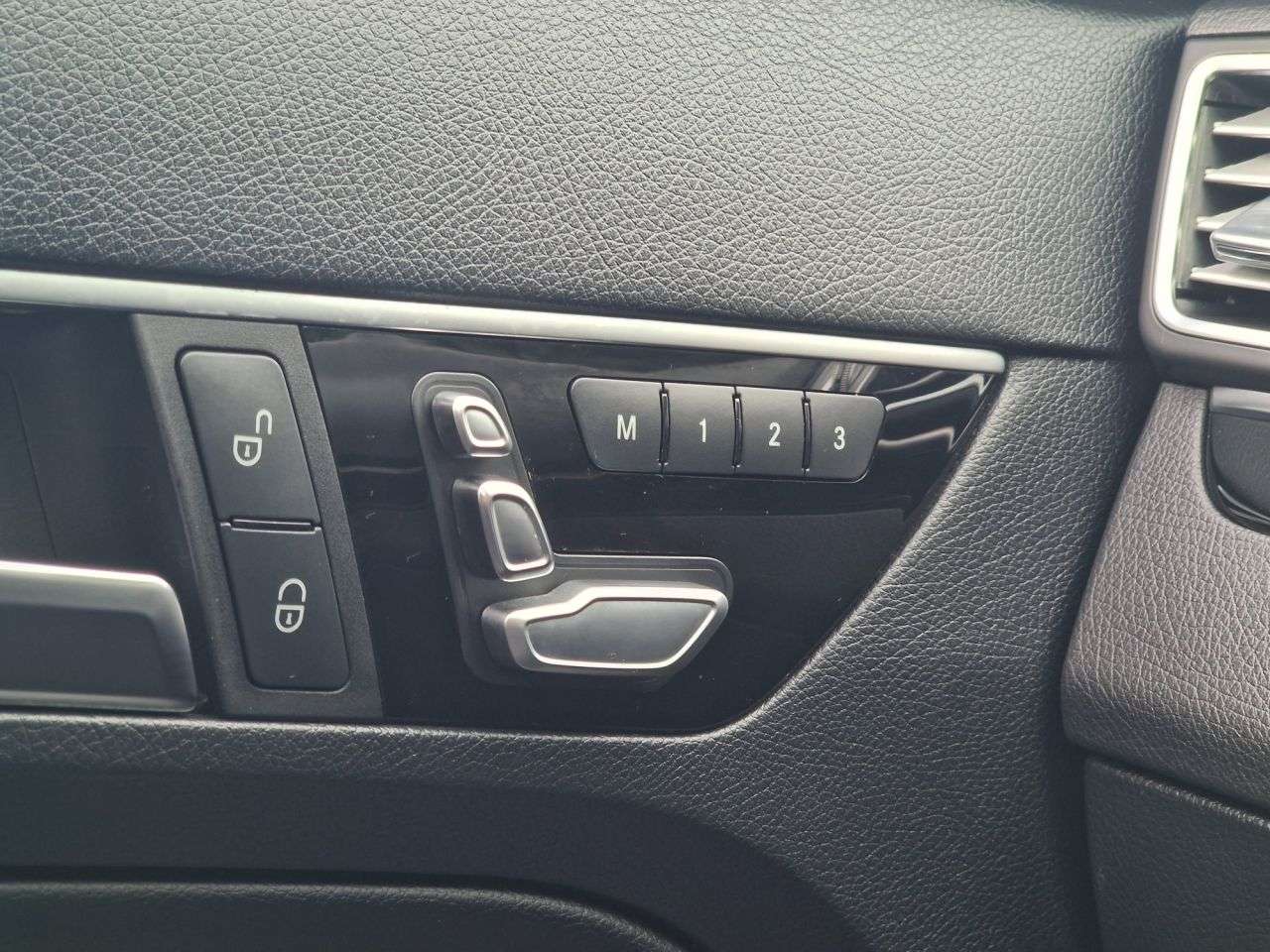 2014 MERCEDES-BENZ E-CLASS 2014 MERCEDES-BENZ E-CLASS