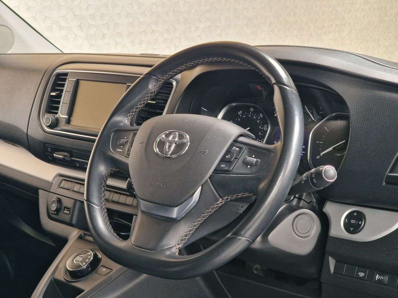 2019 TOYOTA PROACE VERSO 2019 TOYOTA PROACE VERSO