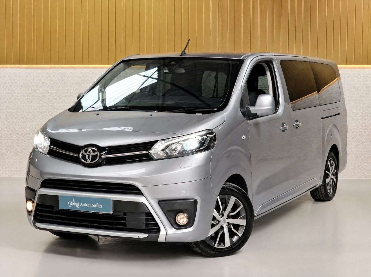 2019 TOYOTA PROACE VERSO 2019 TOYOTA PROACE VERSO