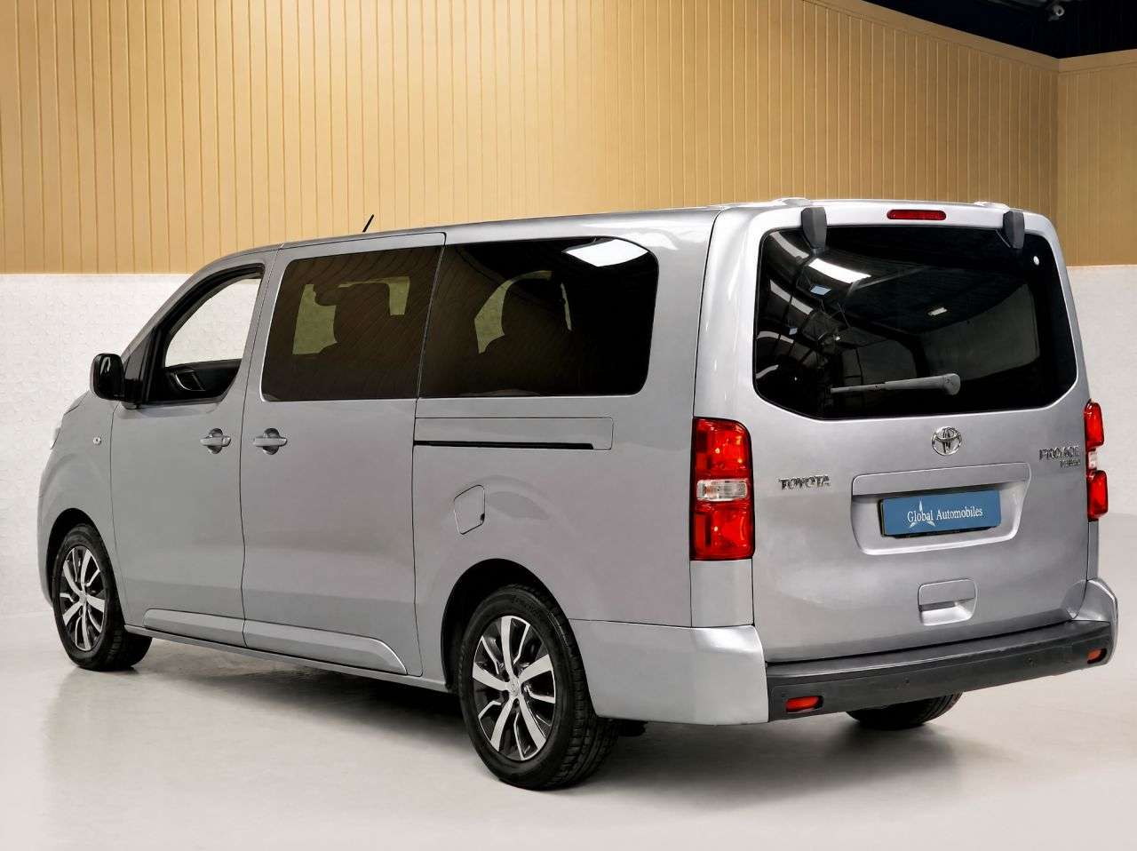 2019 TOYOTA PROACE VERSO 2019 TOYOTA PROACE VERSO
