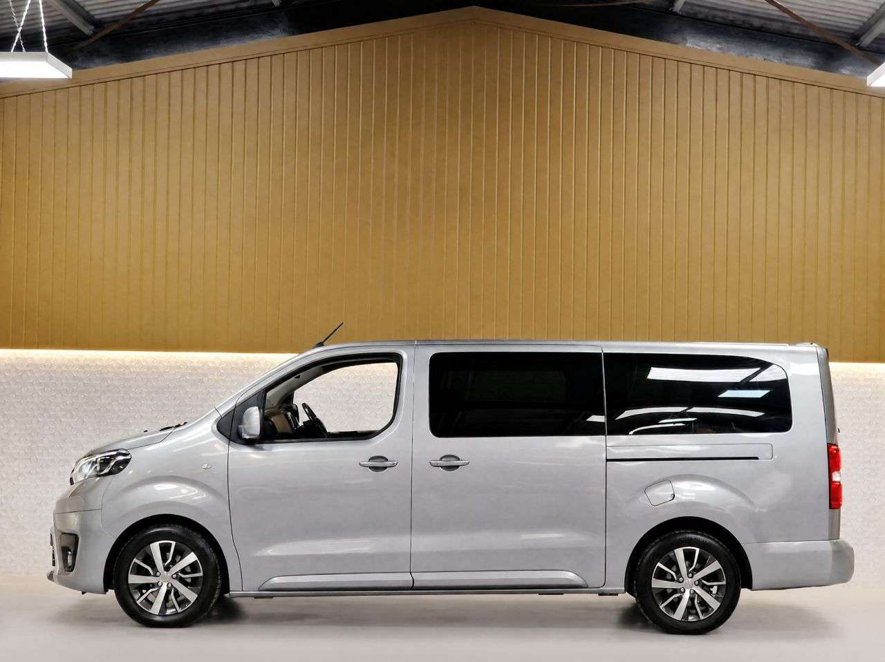 2019 TOYOTA PROACE VERSO 2019 TOYOTA PROACE VERSO