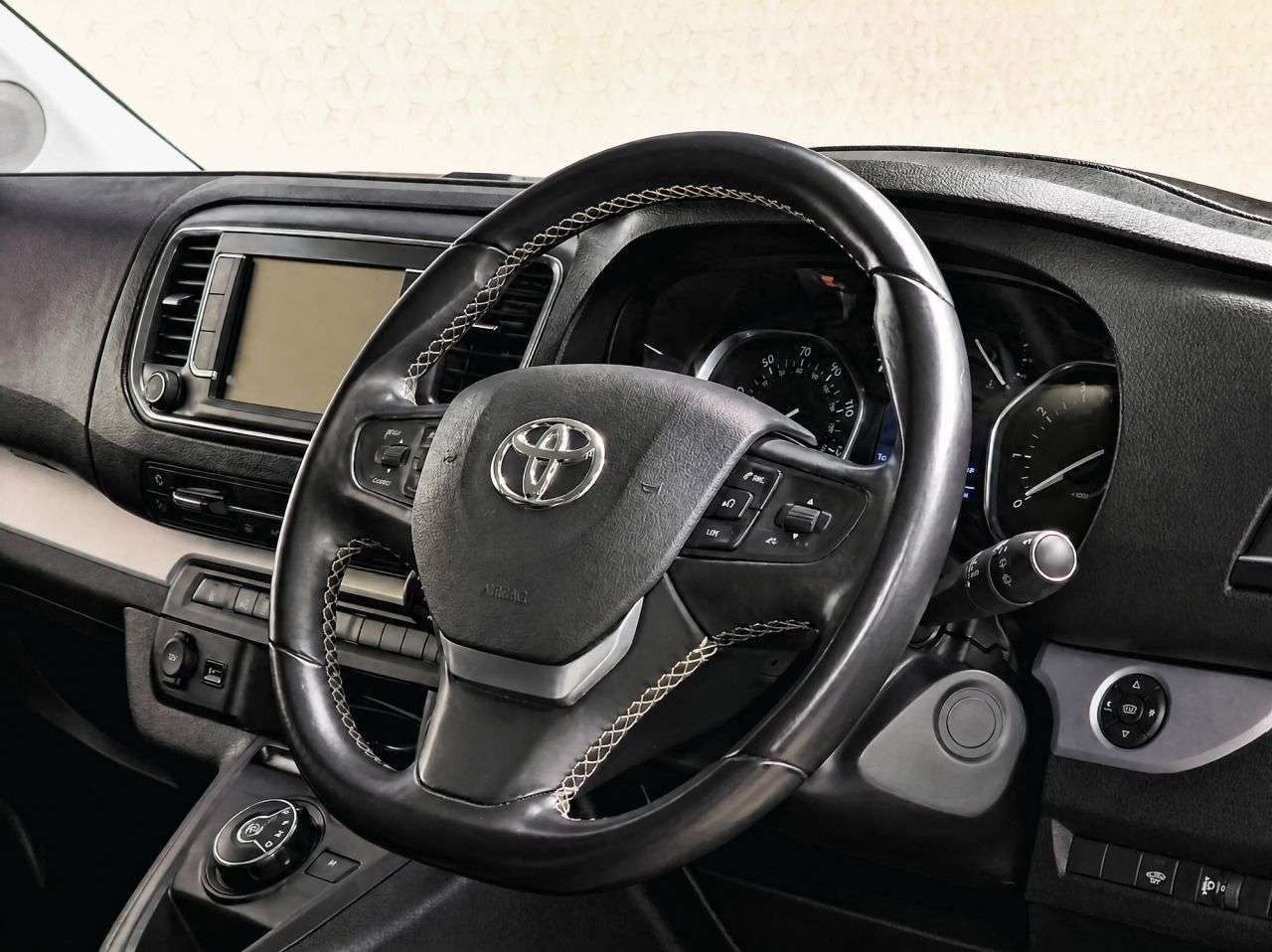 2019 TOYOTA PROACE VERSO 2019 TOYOTA PROACE VERSO
