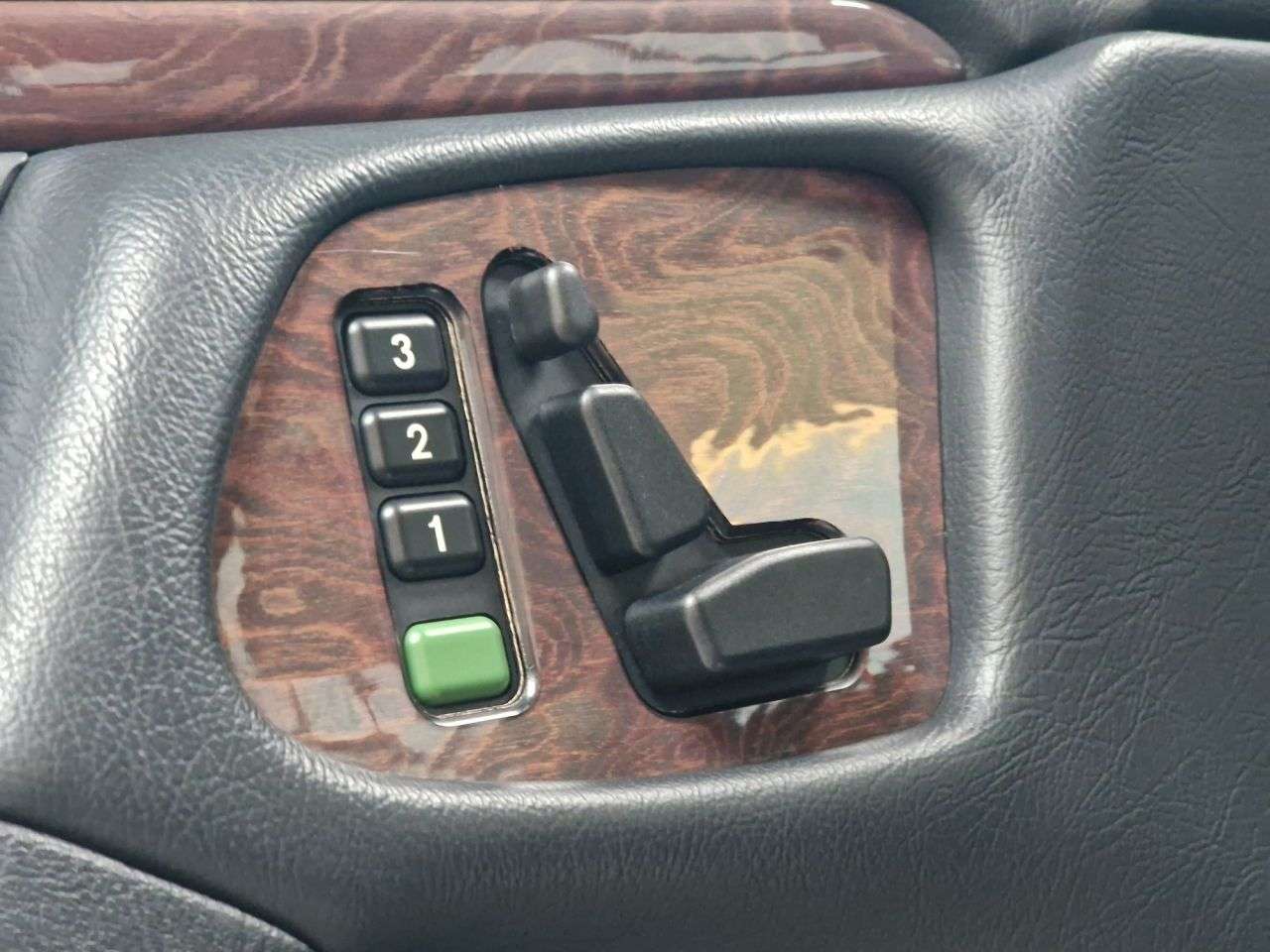 1998 MERCEDES-BENZ E-CLASS 1998 MERCEDES-BENZ E-CLASS