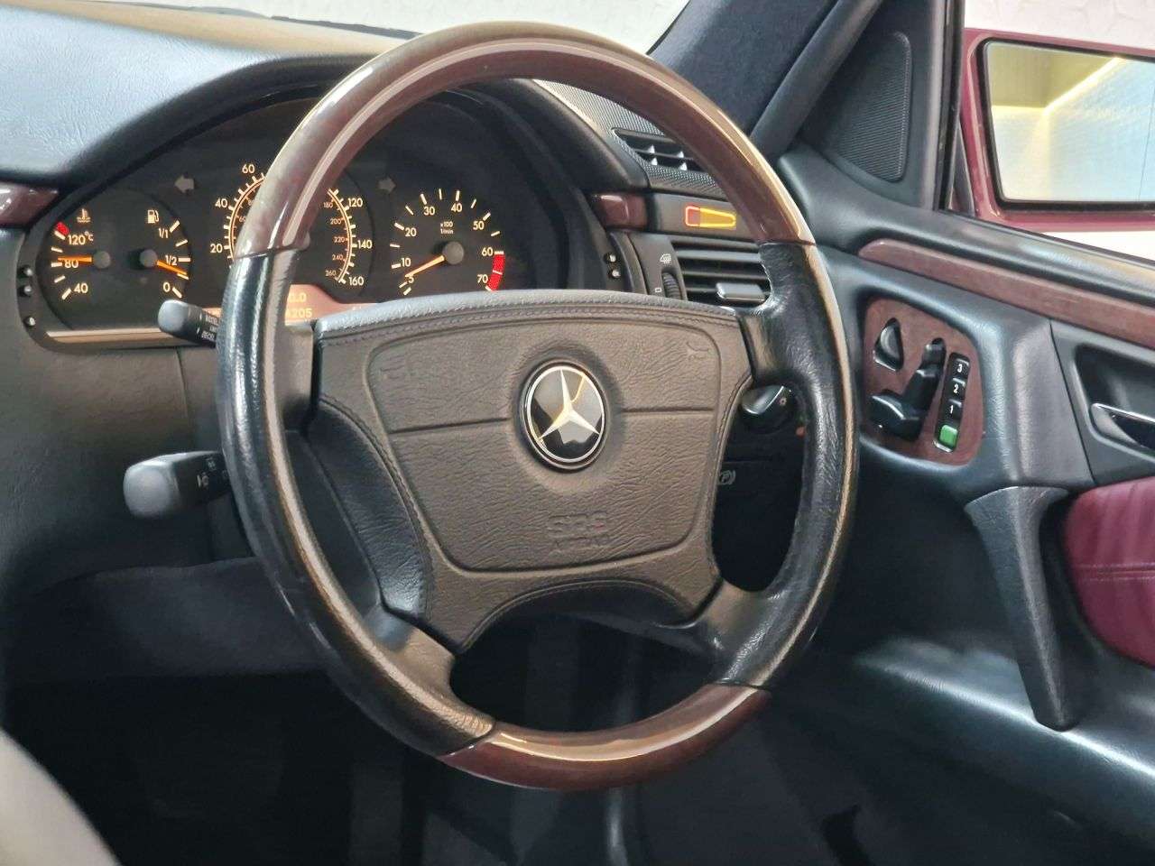 1998 MERCEDES-BENZ E-CLASS 1998 MERCEDES-BENZ E-CLASS