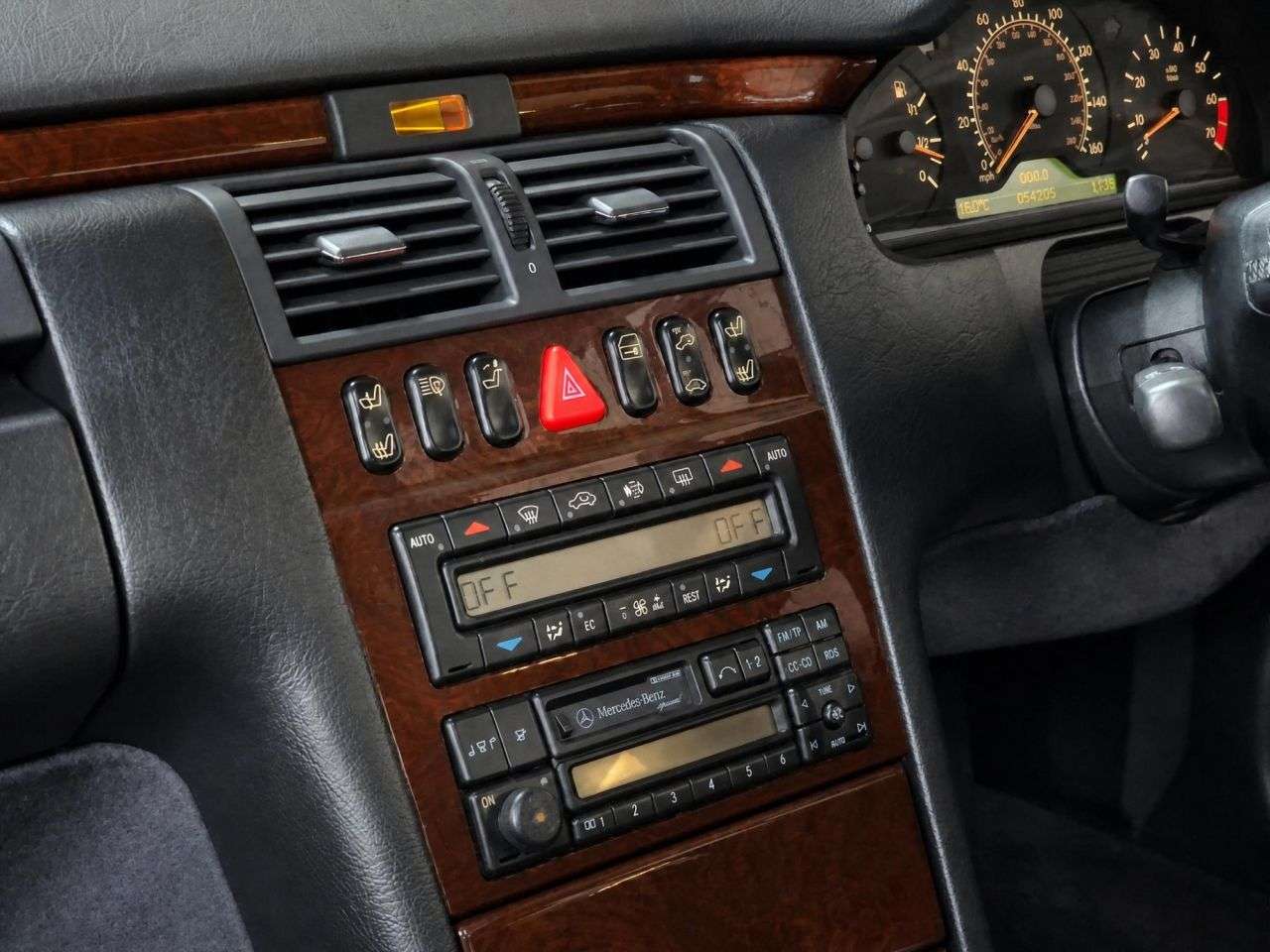 1998 MERCEDES-BENZ E-CLASS 1998 MERCEDES-BENZ E-CLASS