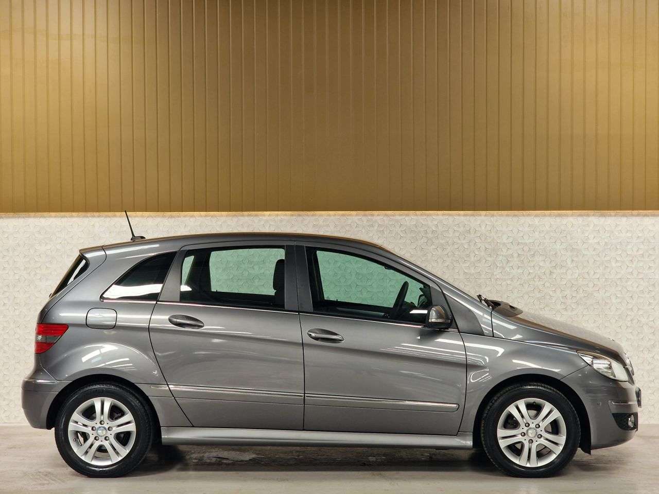 2011 MERCEDES-BENZ B-CLASS 2011 MERCEDES-BENZ B-CLASS