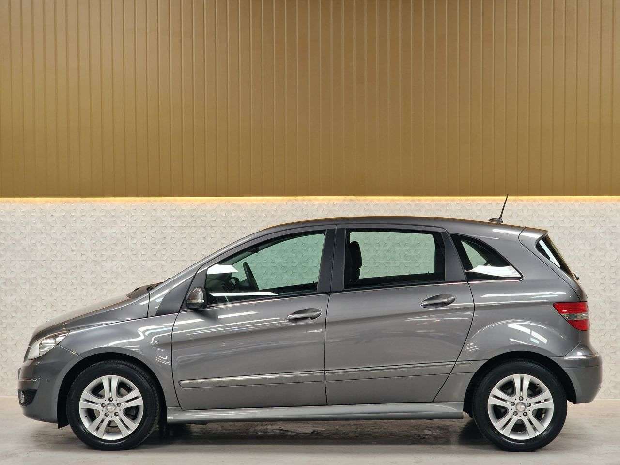 2011 MERCEDES-BENZ B-CLASS 2011 MERCEDES-BENZ B-CLASS