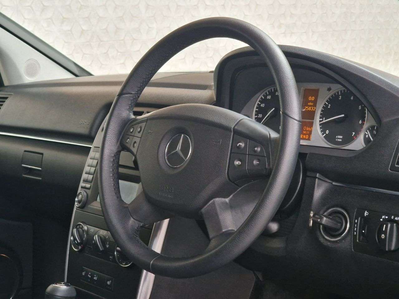 2011 MERCEDES-BENZ B-CLASS 2011 MERCEDES-BENZ B-CLASS