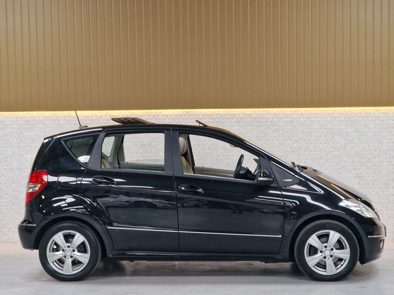 2010 MERCEDES-BENZ A-CLASS 2010 MERCEDES-BENZ A-CLASS