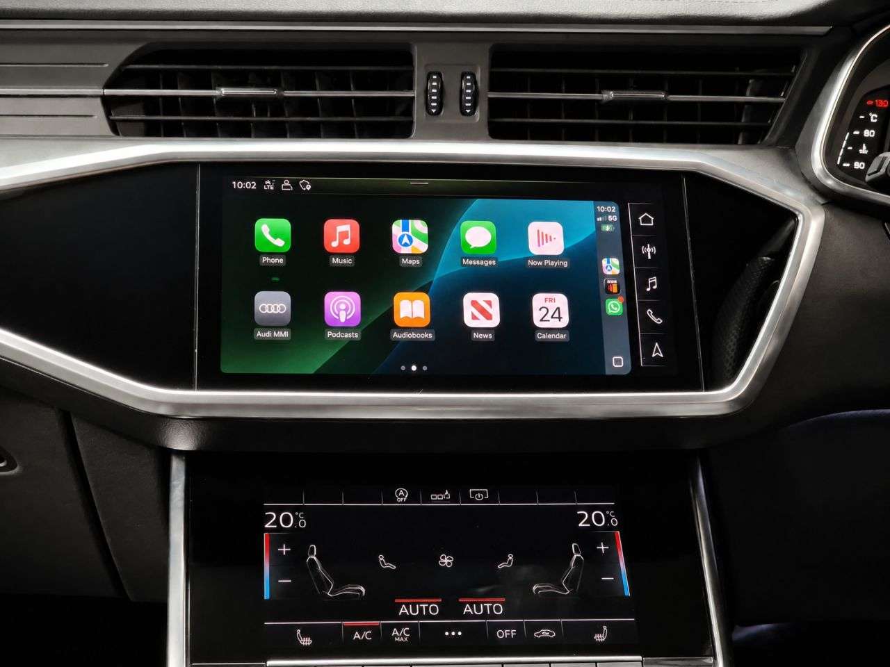 A 2019 AUDI A6 AVANT 2.0 TFSI 45 S line Estate 5dr Petrol S Tronic quattro Euro 6 (s/s) (245 ps) A 2019 AUDI A6 AVANT 2.0 TFSI 45 S line Estate 5dr Petrol S Tronic quattro Euro 6 (s/s) (245 ps)