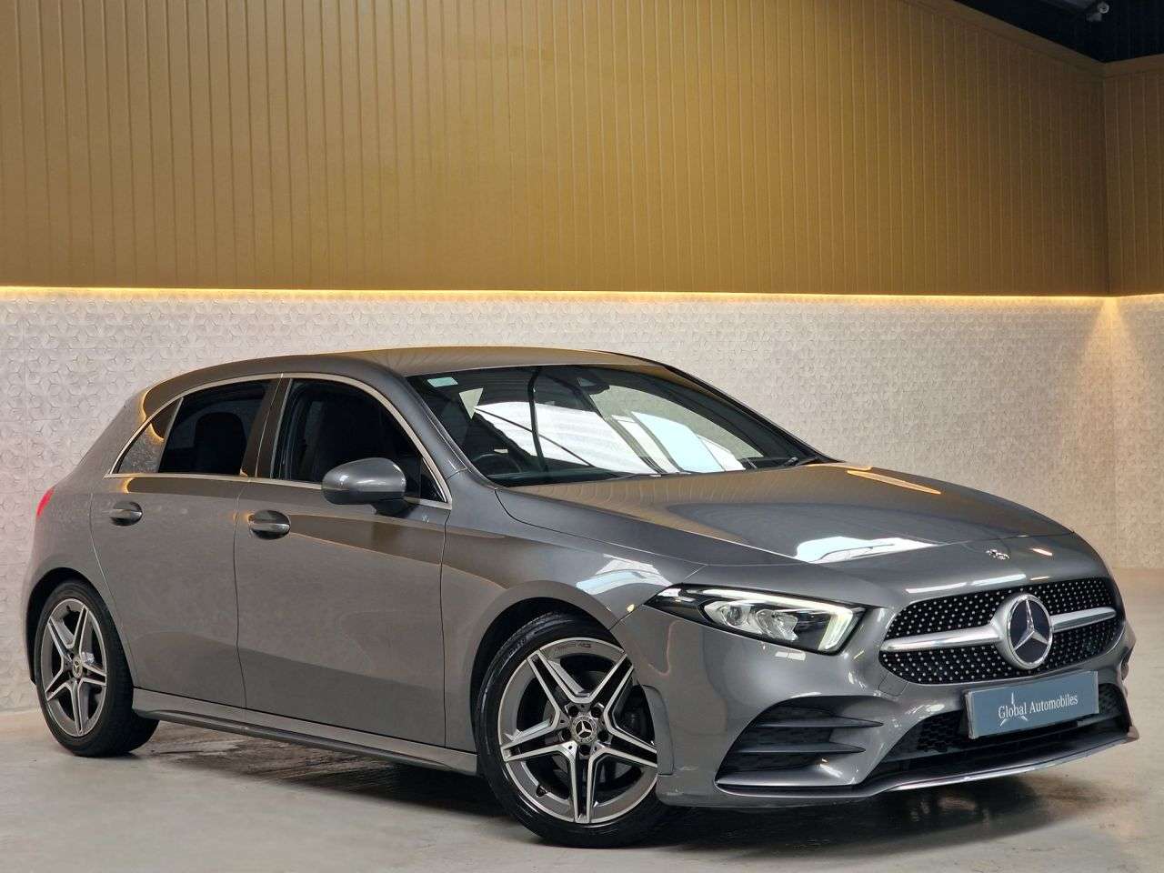 A 2020 MERCEDES A-CLASS A 200 AMG LINE PREMIUM A 2020 MERCEDES A-CLASS A 200 AMG LINE PREMIUM