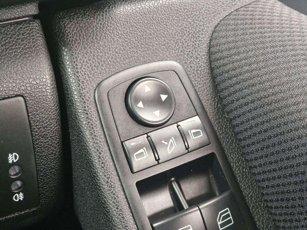 2011 MERCEDES-BENZ A-CLASS 2011 MERCEDES-BENZ A-CLASS