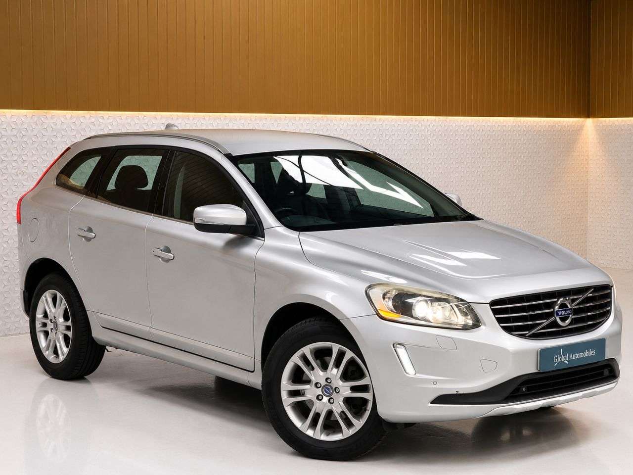 2013 VOLVO XC60 2013 VOLVO XC60