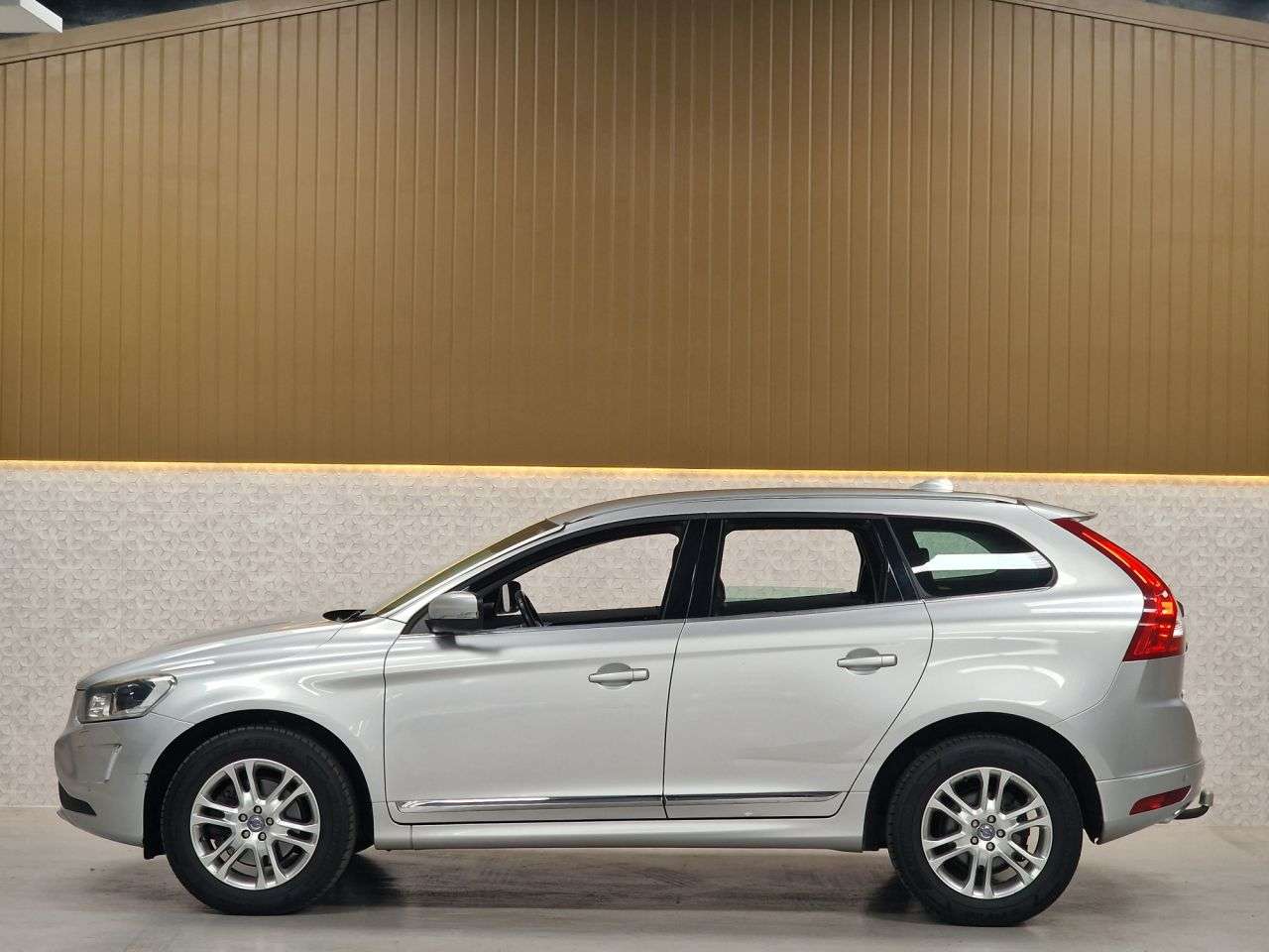 2013 VOLVO XC60 2013 VOLVO XC60