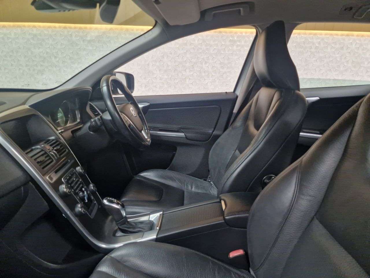 2013 VOLVO XC60 2013 VOLVO XC60