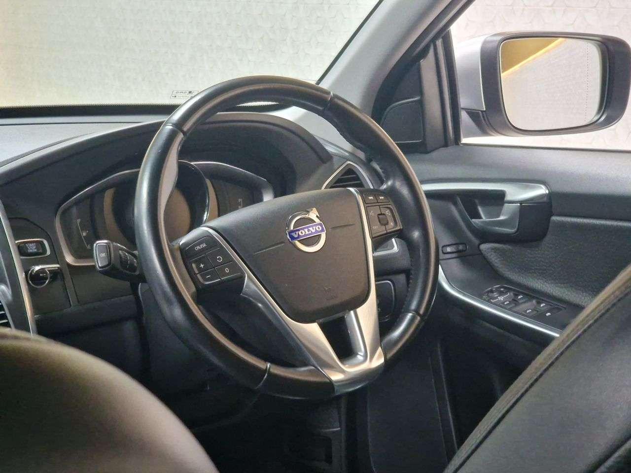 2013 VOLVO XC60 2013 VOLVO XC60