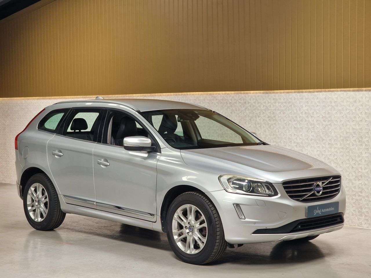 2013 VOLVO XC60 2013 VOLVO XC60