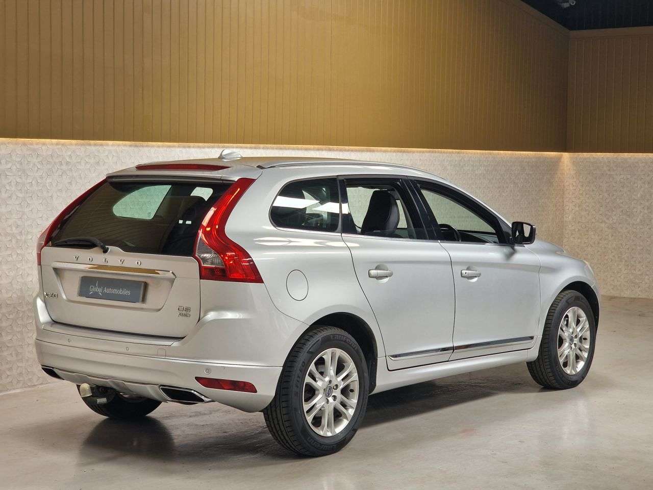 2013 VOLVO XC60 2013 VOLVO XC60