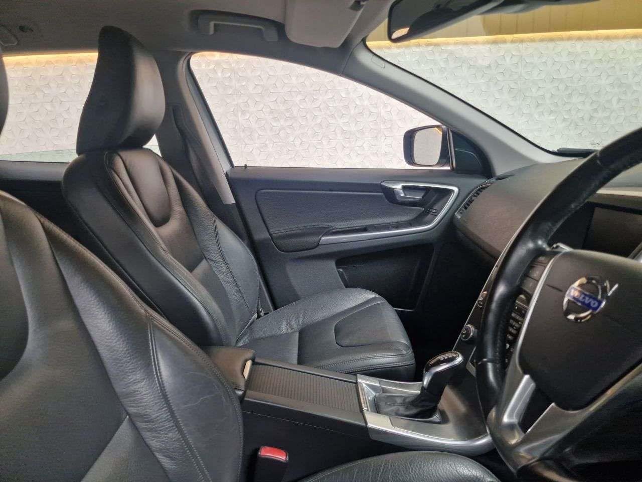 2013 VOLVO XC60 2013 VOLVO XC60