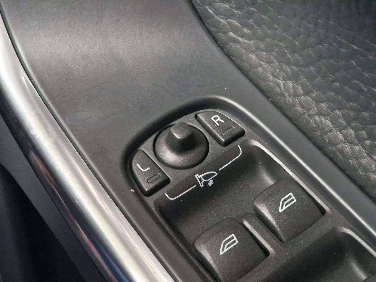 2013 VOLVO XC60 2013 VOLVO XC60