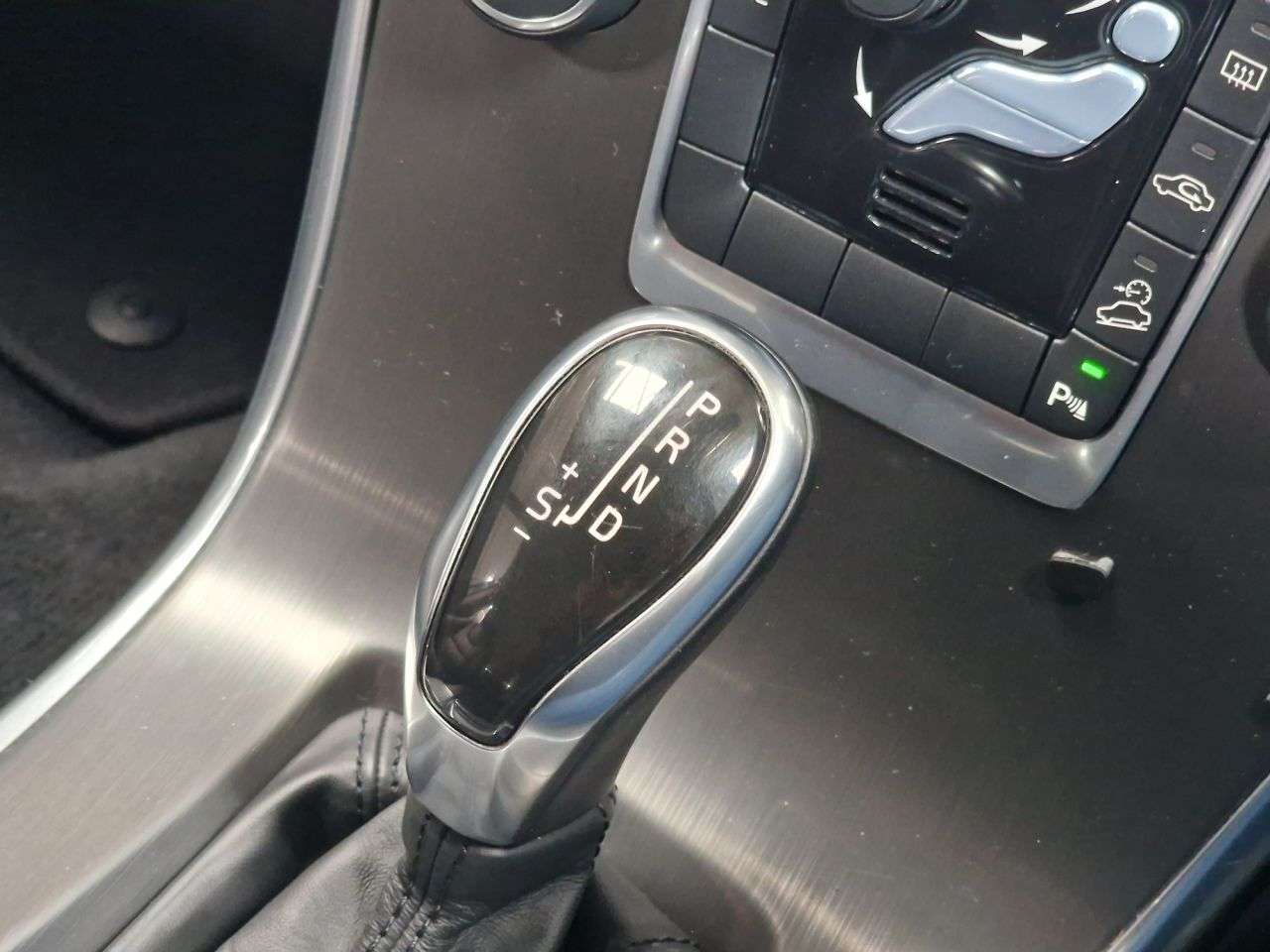 2013 VOLVO XC60 2013 VOLVO XC60
