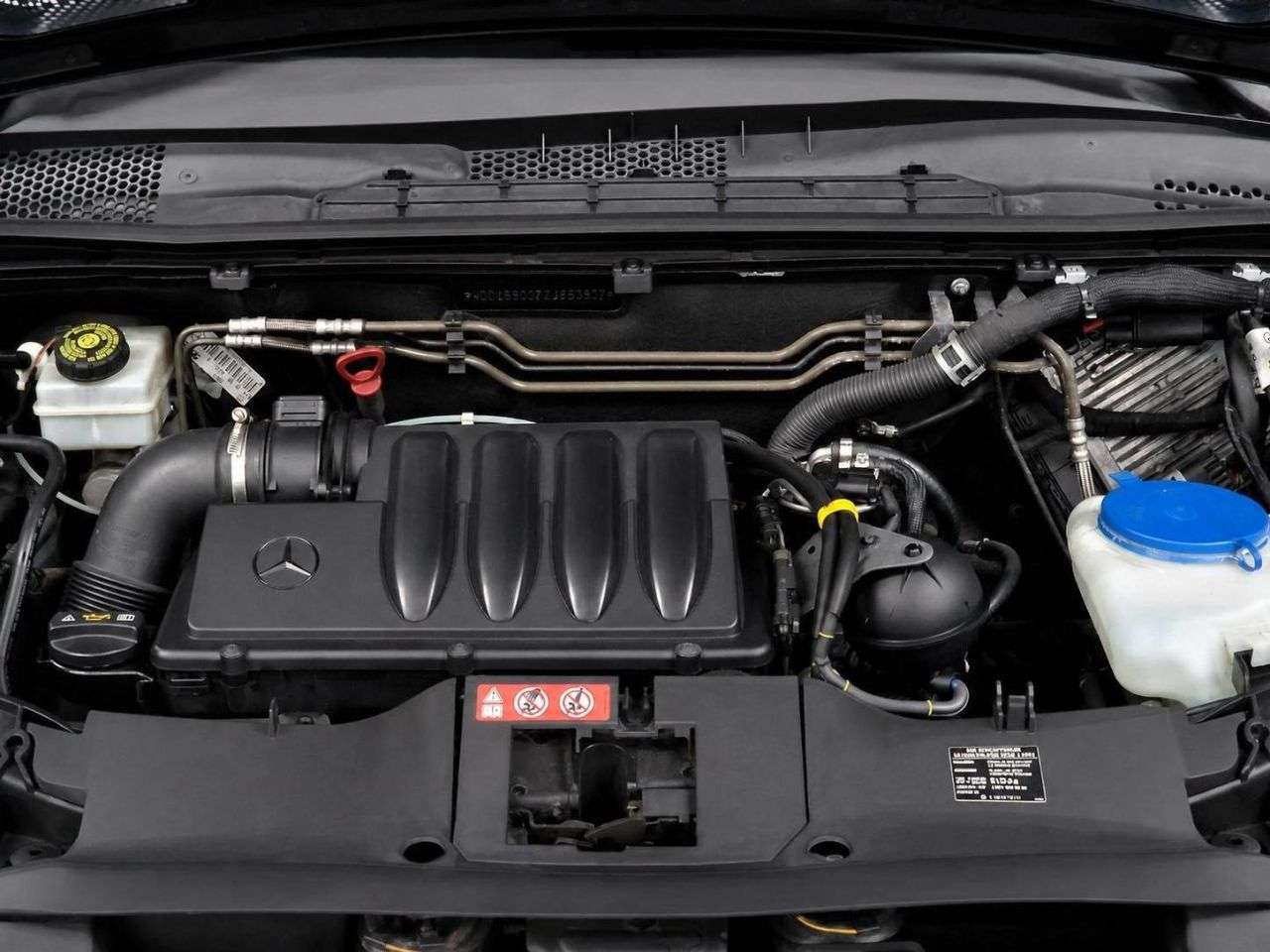 A 2010 MERCEDES-BENZ A-CLASS 2.0 A180 CDI Avantgarde SE Hatchback 5dr Diesel CVT (144 g/km, 109 bhp) MEG A 2010 MERCEDES-BENZ A-CLASS 2.0 A180 CDI Avantgarde SE Hatchback 5dr Diesel CVT (144 g/km, 109 bhp) MEG