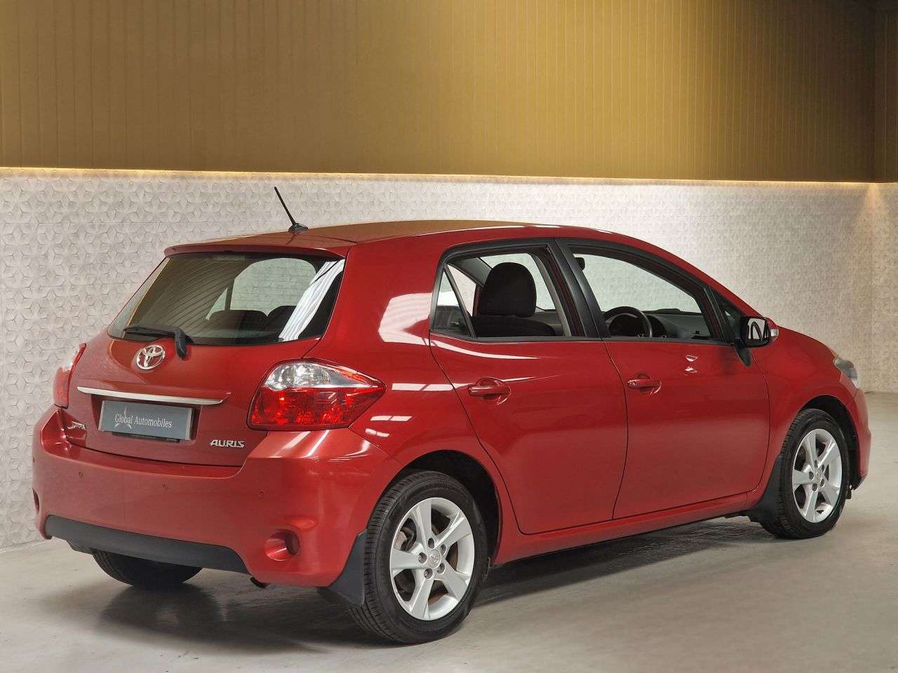 2011 TOYOTA AURIS 2011 TOYOTA AURIS