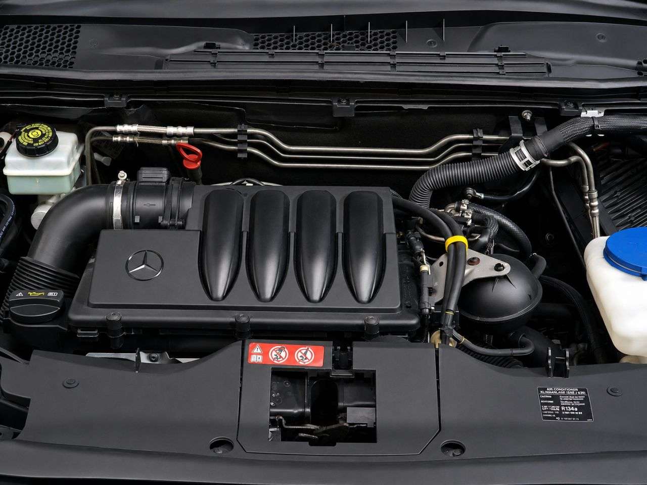 A 2012 MERCEDES-BENZ A-CLASS 1.5 A160 Avantgarde SE Hatchback 5dr Petrol CVT (164 g/km, 95 bhp) LADY OWN A 2012 MERCEDES-BENZ A-CLASS 1.5 A160 Avantgarde SE Hatchback 5dr Petrol CVT (164 g/km, 95 bhp) LADY OWN