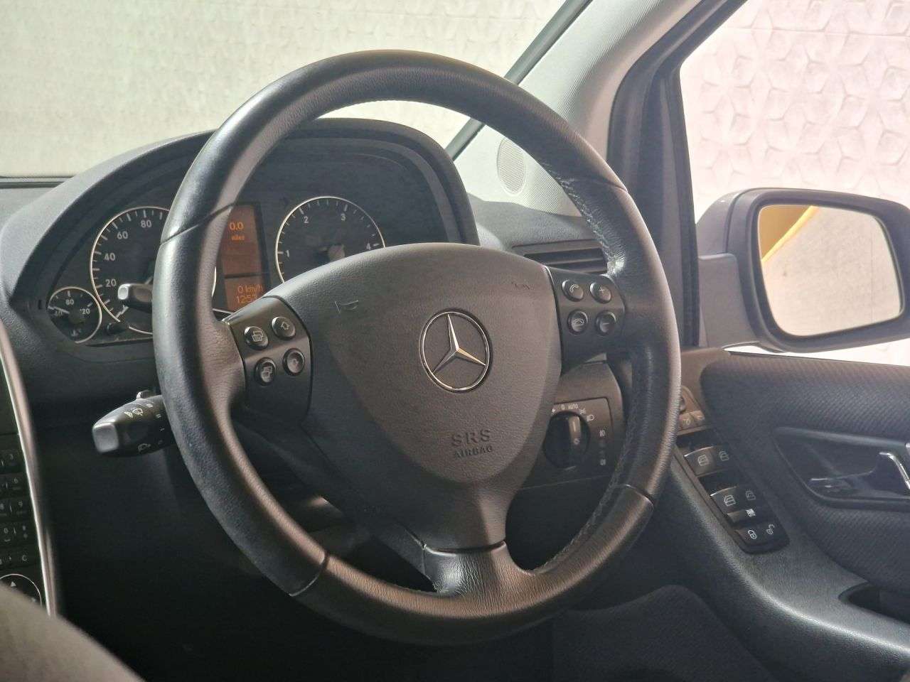 2012 MERCEDES-BENZ A-CLASS 2012 MERCEDES-BENZ A-CLASS
