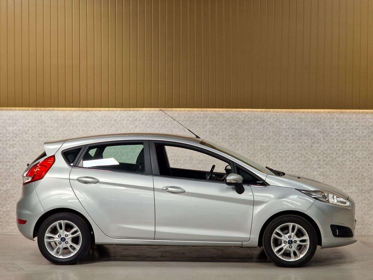 2015 FORD FIESTA 2015 FORD FIESTA