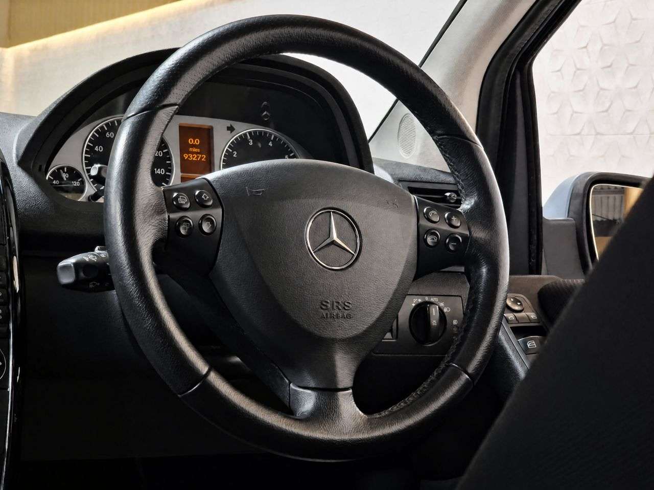 2011 MERCEDES-BENZ A CLASS 2011 MERCEDES-BENZ A CLASS