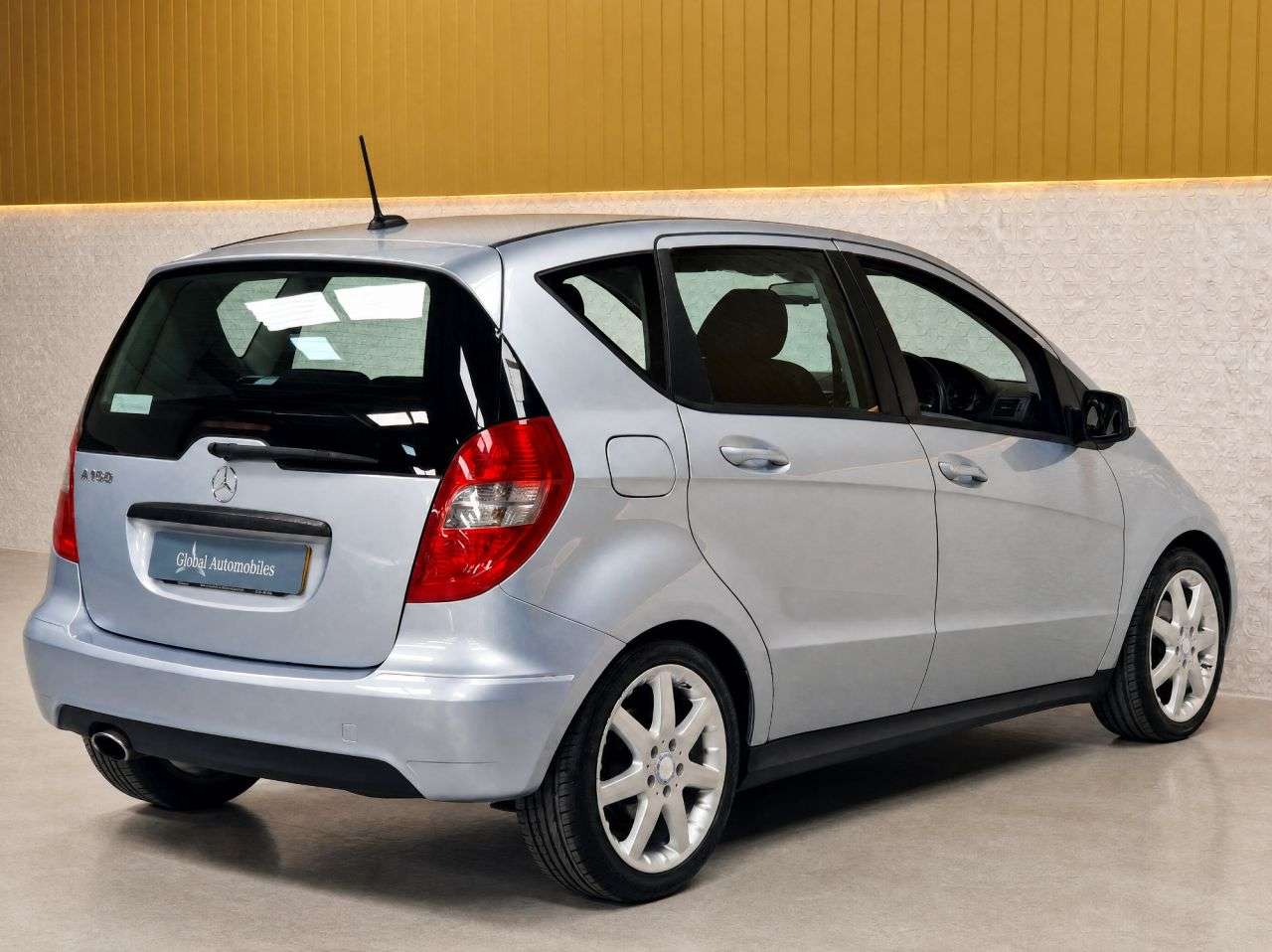 2011 MERCEDES-BENZ A CLASS 2011 MERCEDES-BENZ A CLASS