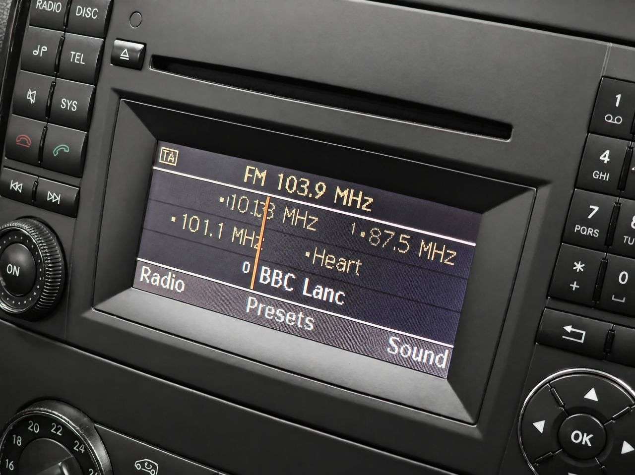 2011 MERCEDES-BENZ A CLASS 2011 MERCEDES-BENZ A CLASS