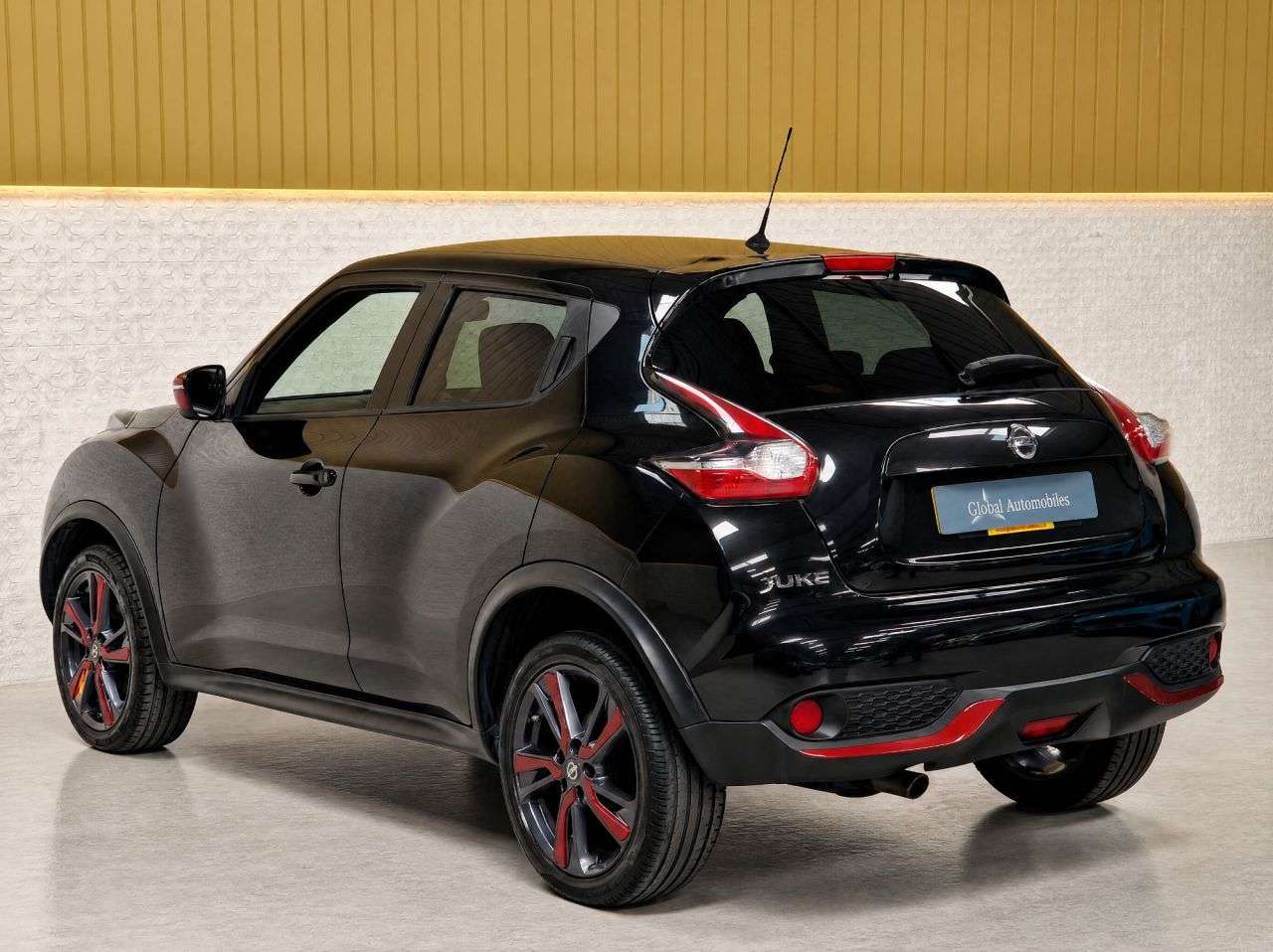 2015 NISSAN JUKE 2015 NISSAN JUKE
